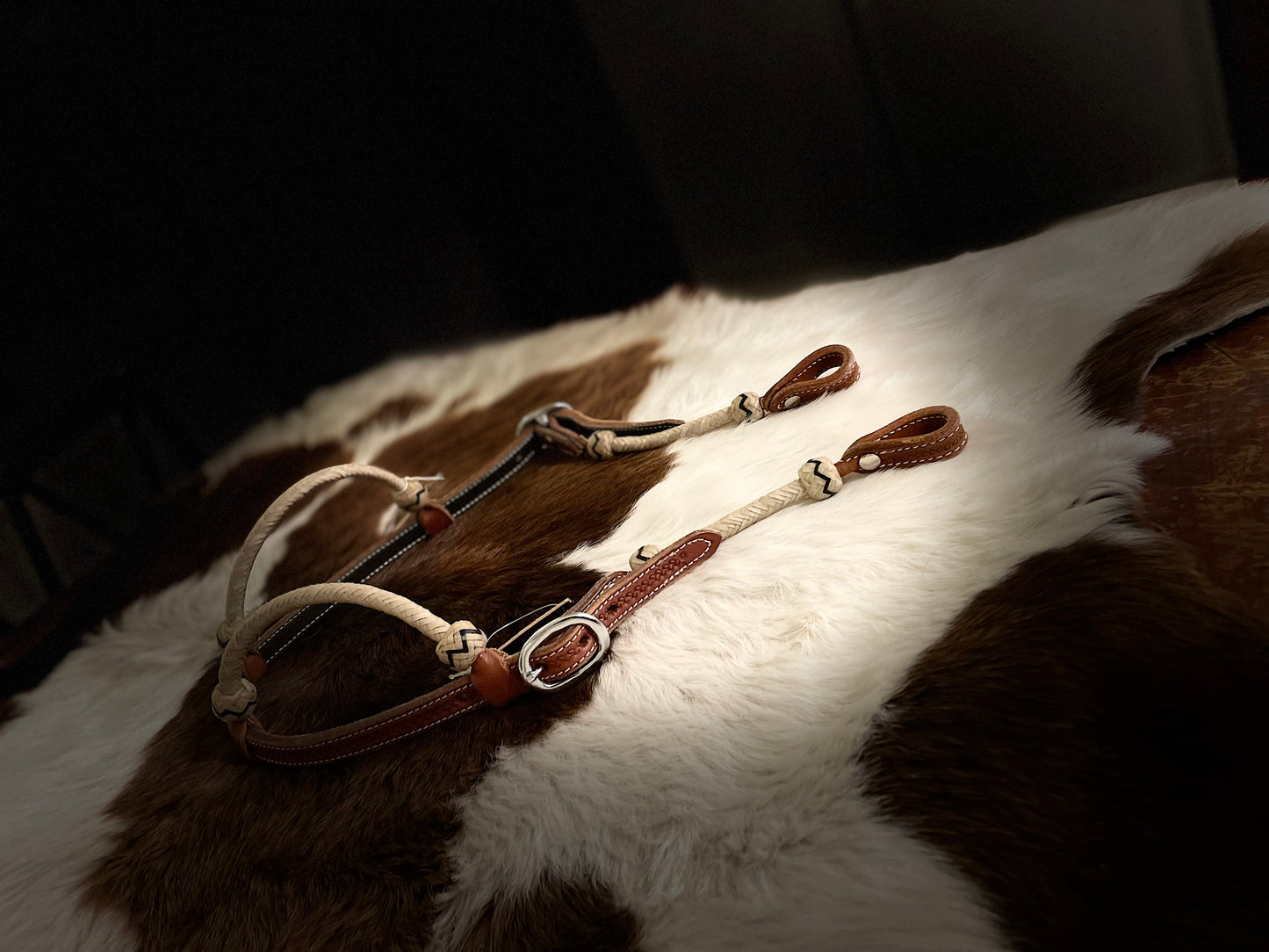 Wwr enöras träns Brown leather råhud