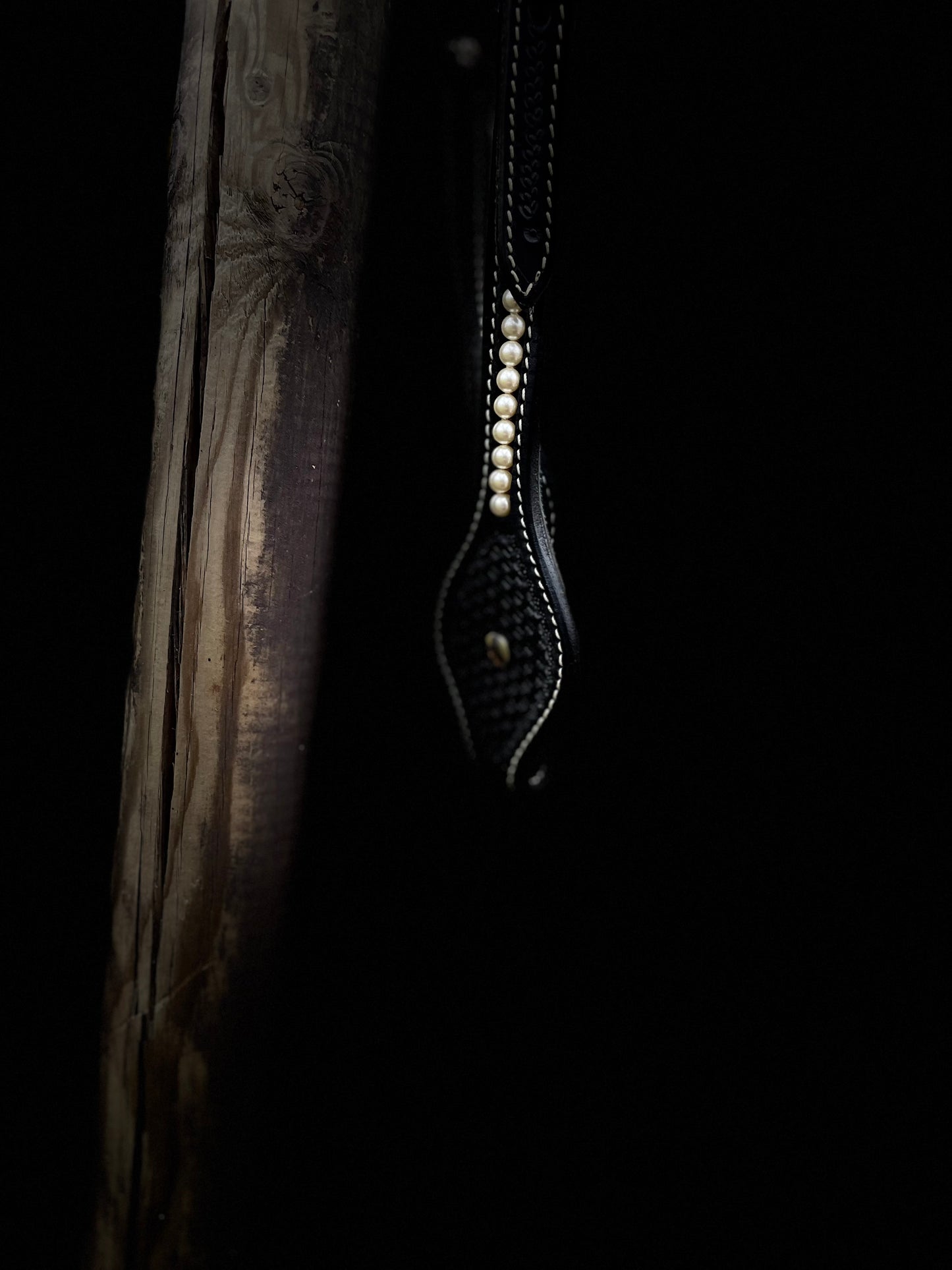WWR träns black show pearls dreaming 2 ears