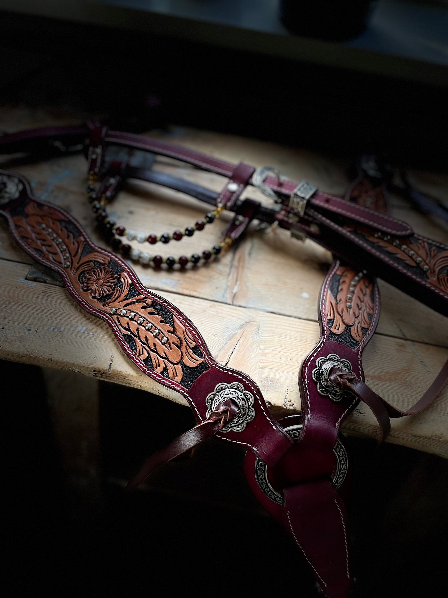 WWR Western set with two-eared snaffle and breast collar in vintage look with leather straps