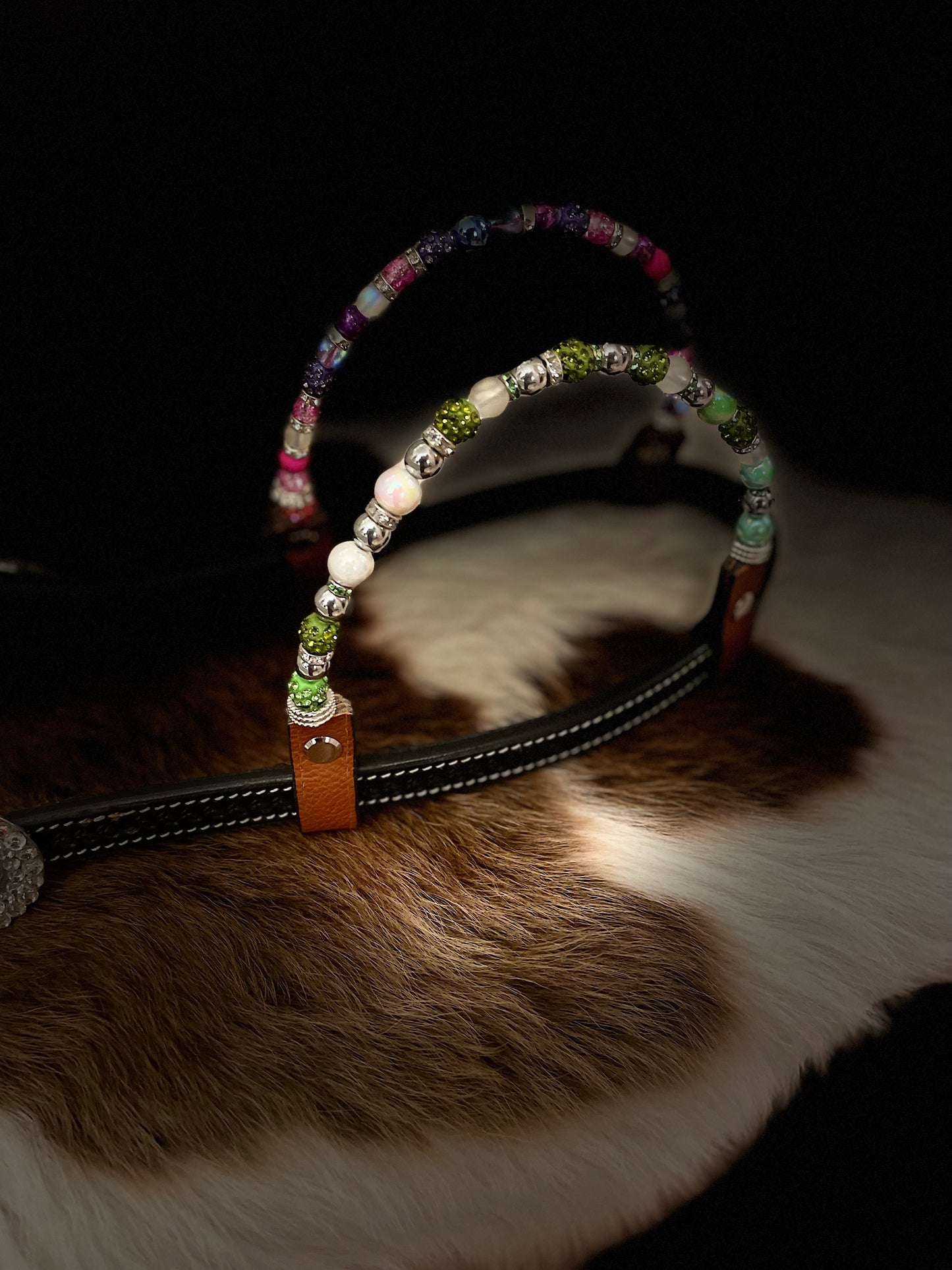 wildwestrebell Westernträns med Stenar & Pärlöron – Elegant Showtränst.