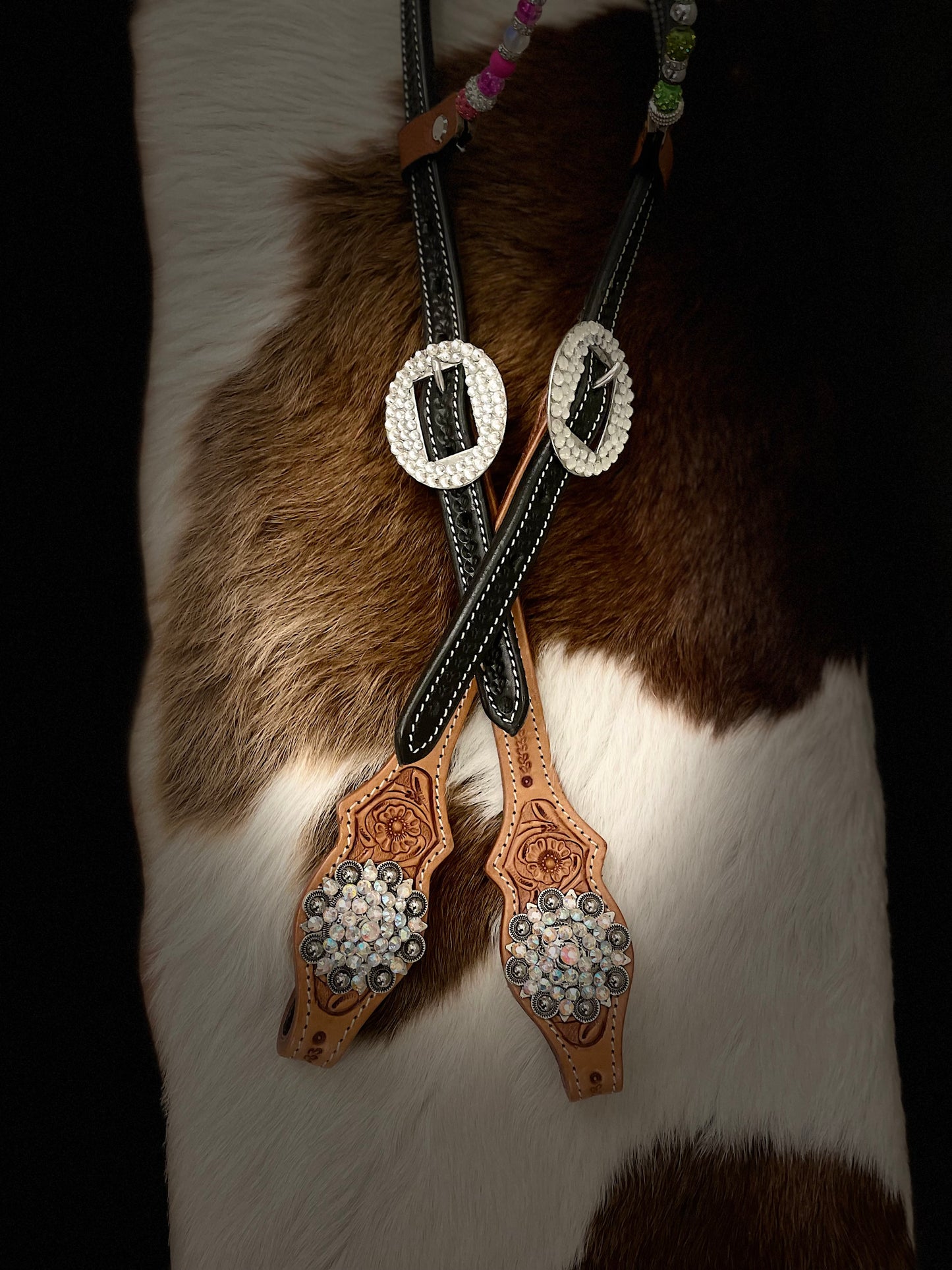 wildwestrebell Westernträns med Stenar & Pärlöron – Elegant Showtränst.
