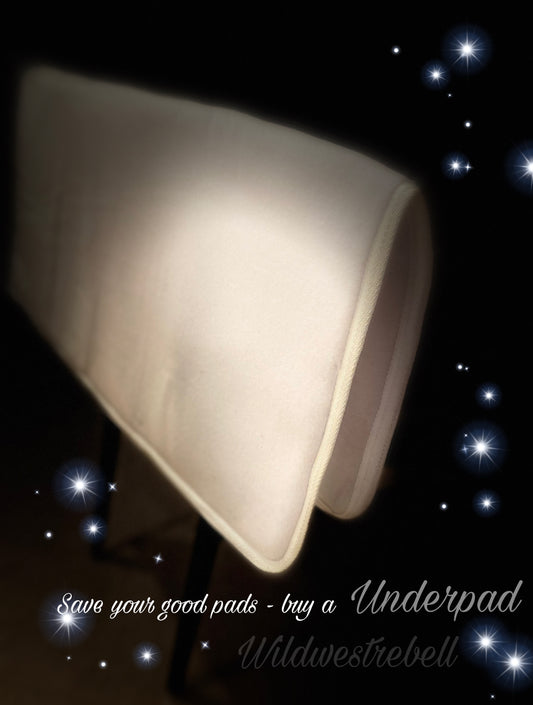 wildwestrebell padd under blanket underpad för showblankets. Skyddar dina filtar, hållbar och enkel att tvätta.